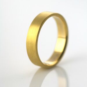 gold wedding ring recycled hand forged