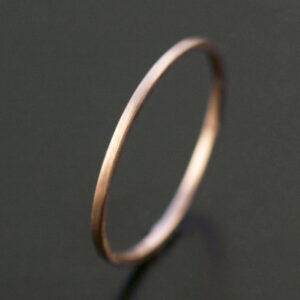 thin rose gold ring