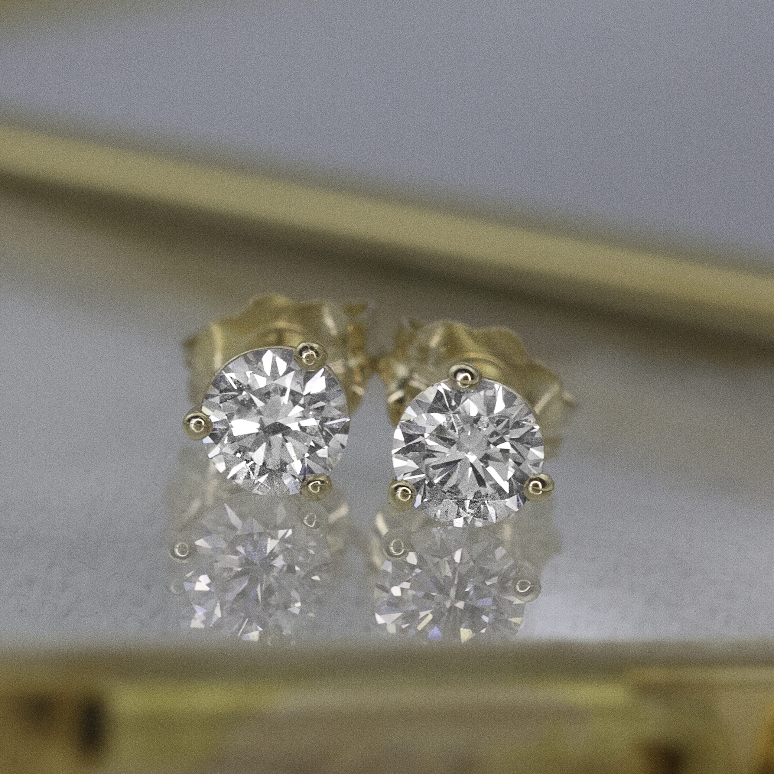 Traditional Miracle Plate Diamond Earrings Online Jewellery Shopping India  | White Gold 14K | Candere by Kalyan Jewellers
